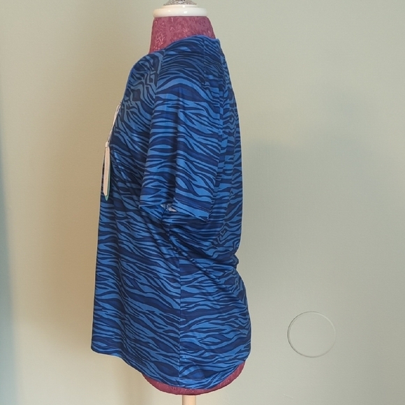 NWT Greg Norman Collection Blue Zebra Print Half Zip Top, US L - Picture 2 of 9